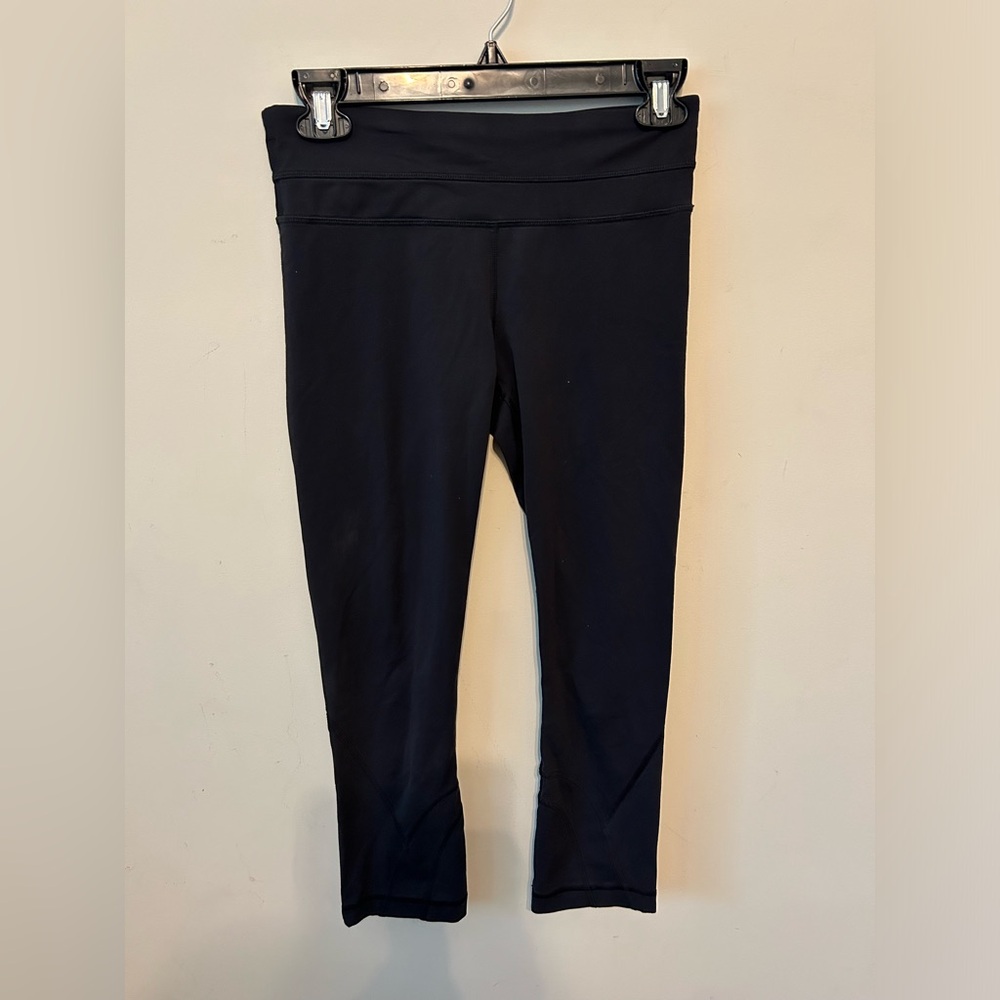 Women’s Lululemon Black Leggings 21” Inseam Yoga Workout Athletic Size‎ 4